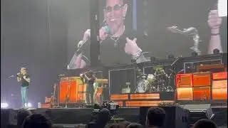 FITO Y FITIPALDIS - SALUDO AL P&Uacute;BLICO (BEC 2026 - 10/01/2026)