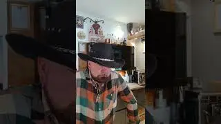 Erlebnisse in einer Bar 😜 #funny #comedy #funnyvideos #funnyvideos #funnyreels #western #bar
