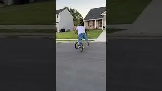 Bmx freestyle tricks gt pro freestyle tour #bmxfreestyle #shorts #bmx #oldschoolbmx #gtbicycles