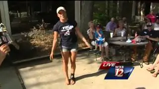 Reporter accidentally splits pants doing a toe touch on live TV