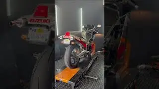Suzuki #RG500 Raw 2 Stroke Sound. The ultimate ride or just a wall decoration? #suzukicycles