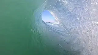 AVERAGE NAZAR&Eacute; SURF BARREL BY ANTHONY WALSH