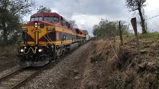 Mercantil Veracruz México Venciendo La Montaña A Su Paso Por San Miguel Rumbo Norte 