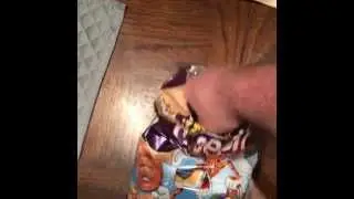 15 Second Food Review: Cheetos Sweetos