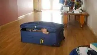 emucu-travel boy