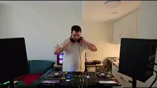 Tuv&eacute;n (DJ) - House Music Mix #01 (Live)
