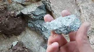 Fire Opal Geology & Mining Tips
