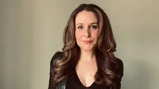 Voice Samples & Readings Dina Pino - Home Studio