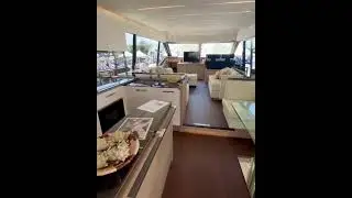 Mundo N&aacute;utico: Yacht modelo 'Prestige 690 Fly Ridge'