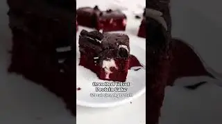 The BEST EVER Oreo Red Velvet Protein Cake for 129 calories and 14g Protein ❤️✨ It's a protein red