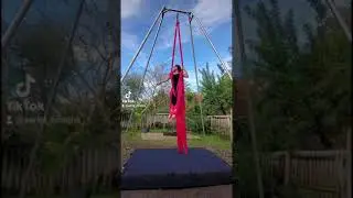 Aerial Silks: Superhero Tutorial