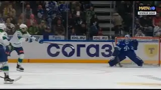 Alexander Zharovsky Redirects One Off Post/Has Another Great Chance - Highlights 10-8-25