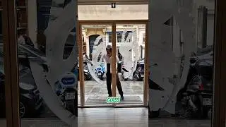 Художник, превращающий стеклянные окна в рисунки мелом 😲👌 #shortsfeed #shorts #artist #art #facts...