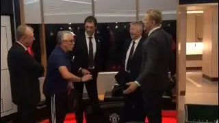 Matchday  Manchester United&rsquo;s Treble reunion Victory 20 Years On dressing room scene