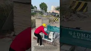 Precision Cutting of Wooden Boards with an Industrial Machine