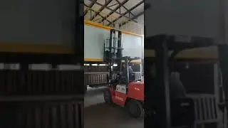 Tunnel style hot air circulation oven