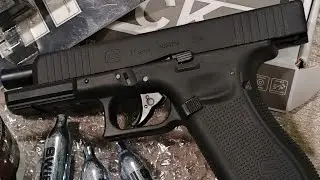 Umarex Glock 17 Gen 5 Co2 Steel bb Review And Unboxing #airgun #glock17gen5 #co2airgun