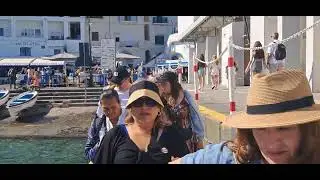 En Napoles Para Tomar El Ferry A La Isla De Capri ⛴️🛟⚓🙂🛳️SUR DE ITALIA 🇮🇹
