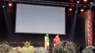 Cosplay Vision et Wanda Maximoff (Convention Geek Unchained 2024)