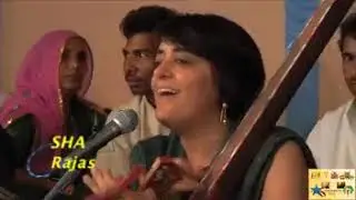 Shabnam Virmani I/with PRAHLAD TIPANIYA/SHABNAM VIRMANI