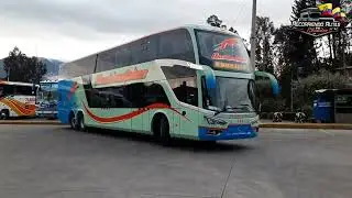 ¡Buses y más buses en el terminal de Carcelén!