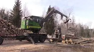 2018 John Deere 437E Self Propelled Slasher/Loader