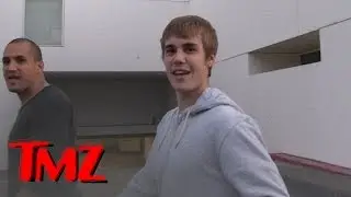 Джастин Бибер в ярости высмеял лицо папарацци | TMZ