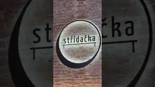 Czech&rsquo;In Out Prague: Stř&iacute;dačka (The Hockey Bench) I Prague, Czech Republic 🇨🇿 I 2024 #short #pubs