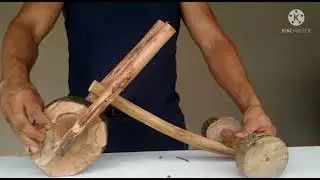 TRICICLO RÚSTICO - FEITO DE TRONCO E GALHOS DE ÁRVORE... muito fácil de fazer.