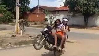 दुनिया के अजीबो गरीब कारनामे ।#short video।#youtubeshorts #fact।#urfiJawed😂😂😂😂😂😂😂😂 #trendingshorts