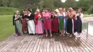 Cold Water Challenge 2014 Trachtenfrauen St. Martin am Tennengebirge