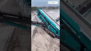 Power screen Stone crushing machine Power in action #machine #shorts #powerscreen