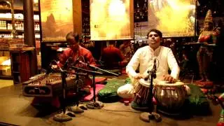 Indian music - New Delhi Airport