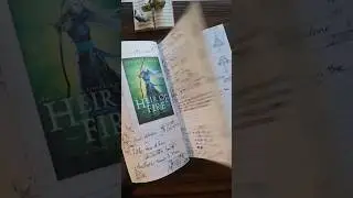 #booktube #booklog #bookreview #readingjournal #booklover #bookworm #books #readingtracker