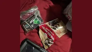 Broken Desk (sss)