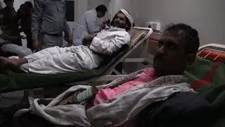 Yemenis donate blood to victims of deadly air strikes in Sanaa