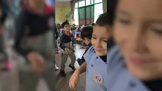Apoderado trae m&uacute;sica al K&iacute;nder - Escuela JAN N&deg;3 Huechuraba