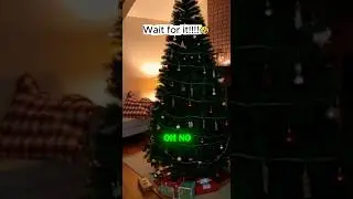Epic Christmas Tree FAIL! 😂🎄 #viral #christmas #fail #funny #holidayfail #unexpected #trending