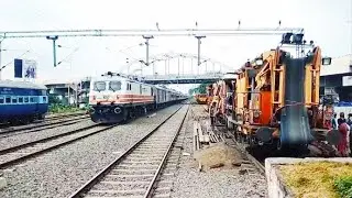 14004 New Delhi - Malda Town SF Express High Speed Skipping Patna Saheb !!