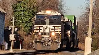 NS 4548 Leads NS 8095 NS 7712 NS 8042 on NS 27A Passing Through in Boyce VA
