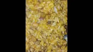 jollof rice and beans #food #youtubeshorts #knorrcubes #foryou