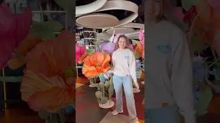 Large paper flowers colorful garden #art #artist #decor #giantpaperflower #diy #decoratingideas