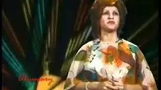 المطربة مائدة نزهت في أغنية لا ياهوى