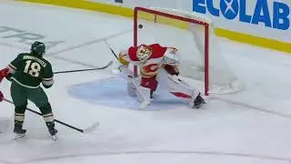Vinnie Hinostroza gives @mnwild 2-0 lead over @NHLFlames