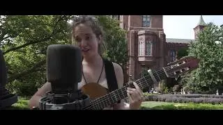 Alid&eacute; Sans: &ldquo;Eth Riu (Hener&egrave;cla)&rdquo;