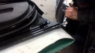 Hem flange opened with special tool