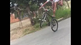 Derret's - Grau de bike. Suicida na BR