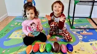 Toddlers Learn Colors with Toy Footballs and Learning Different Sport Ball Names for Children
