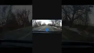 A madman with a truck overtakes in a forbidden place and almost takes my life on the road #shorts