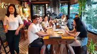 ร้านกาแฟแม่มณี Mae Manee Cafe' 88/7 ถนน พ่อขุนทะเล ตำบล มะขามเตี้ย อำเภอเมืองสุราษฎร์ธานี สุราษฎร์ธา